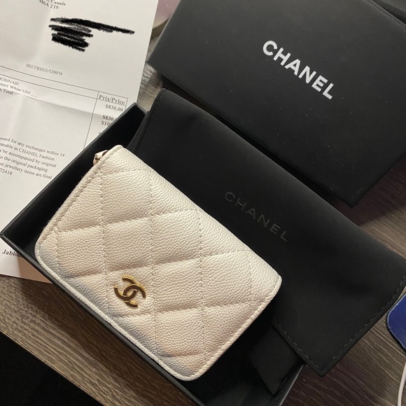 AUTHENTIC Chanel O-Porte Monnaie in White Quilted Caviar - Picture 6 of 6